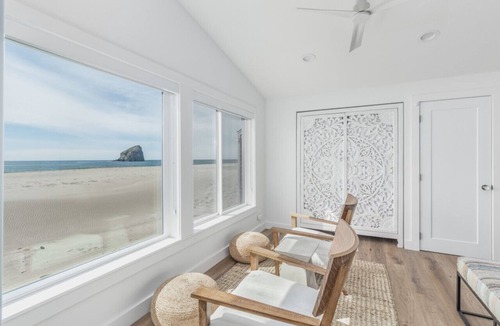 Kiwanda Shores House | Pacifical Ocean Front Home