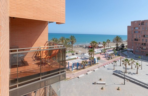 Carretera de Cadiz House | PACIFICO PLAYA - Modern apartment facing the sea in Malaga - Free Wifi