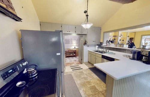 Spanish Valley Cabin | Pack Creek ~ The Lodge