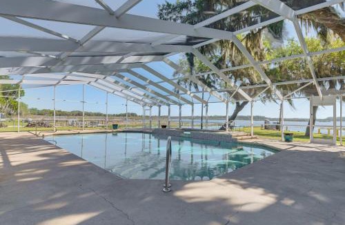 Hernando House | Paddle, Fish & Swim! Hernando Lake Cabin