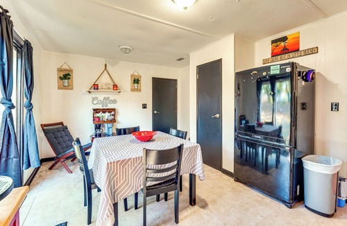 High Springs House | Paddle, Hike & More: Quiet Home in High Springs!