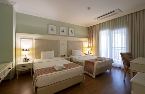 Atakoy Hotel | Padok Premium Hotel and Stables