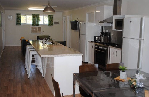 Parsons Cabin | Padthaway Caravan Park