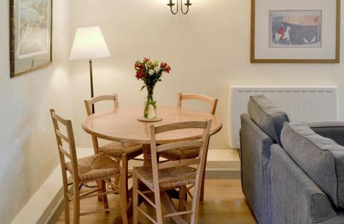 Saint Kew House | Paget