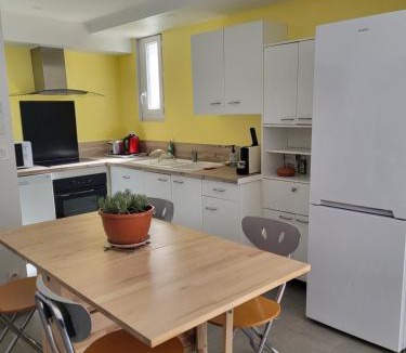 Beziers Apartment | Paisible T2 climatisé avec jardinet