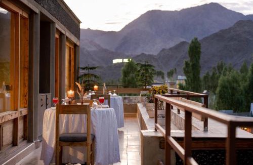 Leh Hotel | Pal Hotel