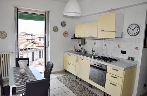 Lingotto Apartment | PalaAlpitour/Famous Sporting Event Stadium/Lingotto/Centro two-room apartment