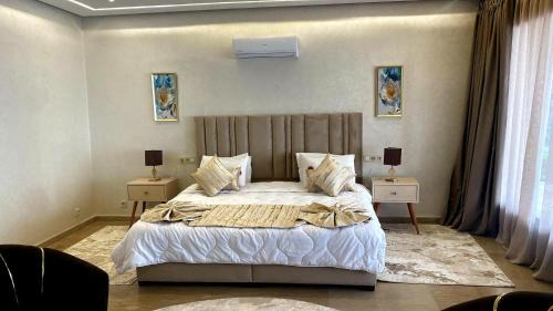 Annakhil House | Palais FARAH