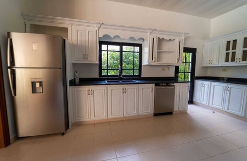 Juan Dolio House | Palatial Metro Country Club Villa