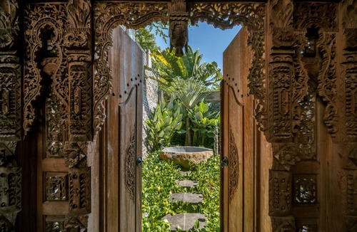 Cempaga House | Palatial Wooden Villa, 4br, Lovina