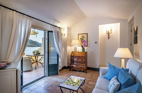 Santa Maria di Castellabate Hotel | Palazzo Belmonte