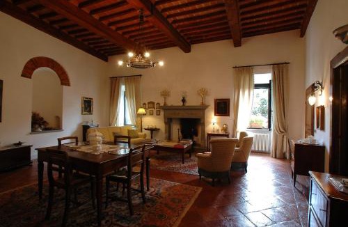 Serre di Rapolano House | Palazzo Bizzarri