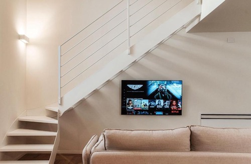 Como City Centre Apartment | Palazzo Diaz - Villa Valencia by "The House Of Travelers"