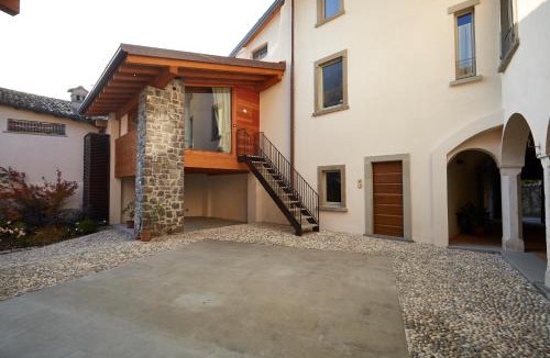 Monasterolo del Castello Bed & Breakfast | Palazzo Eleonora