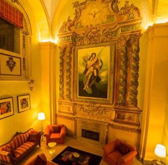 Trevi Villa | Palazzo Neri