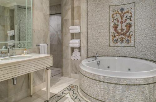 Jadaf Hotel | Palazzo Versace Dubai