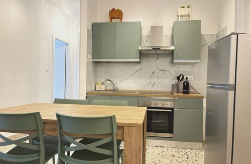 Corso dei Mille - Sant'Erasmo Apartment | PALERMO CENTRAL STAY MELOGRANO |LARGE 110SQM FLAT | 3 KING BEDS |WALK EVERYWHERE