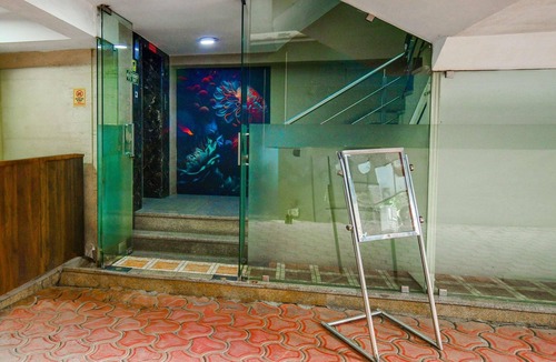 Indore House | Palette Sapphire Star