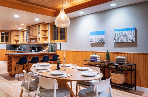 Olympic Valley Cabin | Palisades Cabin Retreat | Hot Tub A/C EV Views