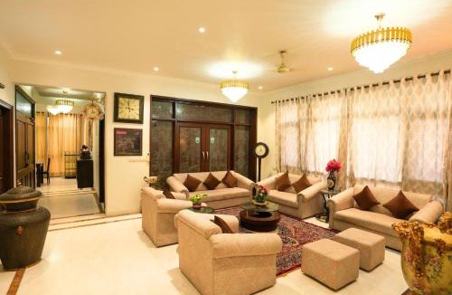 Civil Lines Bed & Breakfast | Palm 34