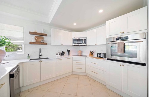 Saint Matthias Condo | Palm Beach 204, Three Bedroom Beachfront Condo
