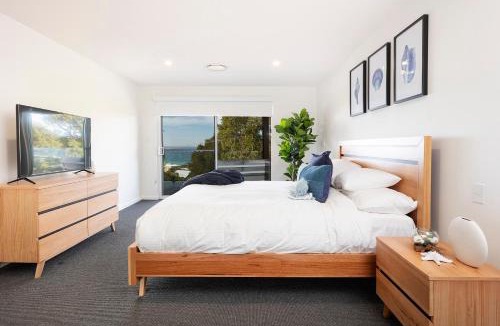 Forster House | Palm Breeze