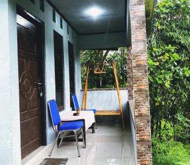 Moni House | Palm Bungalow