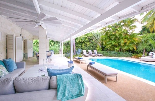 Mullins House | Palm Grove by Bluescape