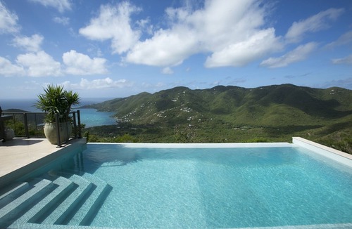Upper Carolina Villa | Palm Ridge Incredible views, privacy, pool, AC. Property borders National Park.