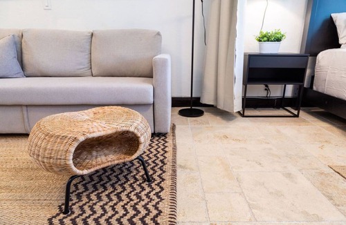 City Center Apartment | Palm Suite Large Studio steps to Lincoln Rd South Beach