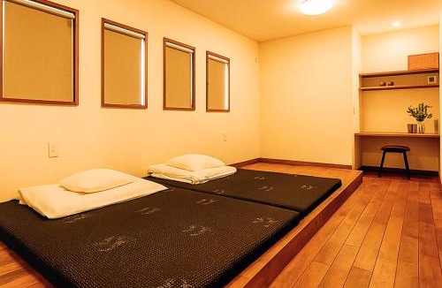 Taketomi-jima Taketomi-cho House | palm tree