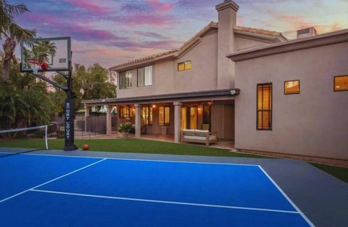Paradise Valley Village Villa | Palm Tree ParadiseSportcourtPutting GreenTetherballGame RoomHeated PoolSpa