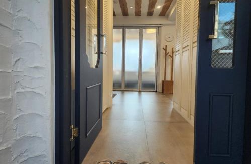 Seogwipo City Villa | Palm Tree Villa