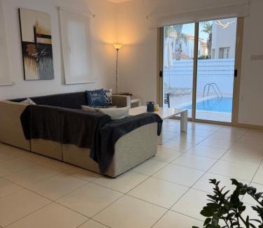 Pernera Villa | Palm Tree Villas