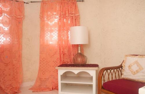 Rose Hill Apartment | Palm Tree Ville