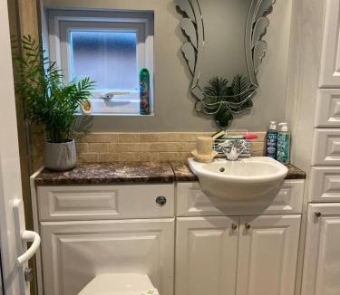 Trowell House | Palm View