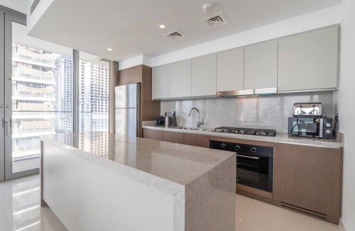 Dubai Marina Apartment | Palm View Paradise 3 bed apartment w private beach