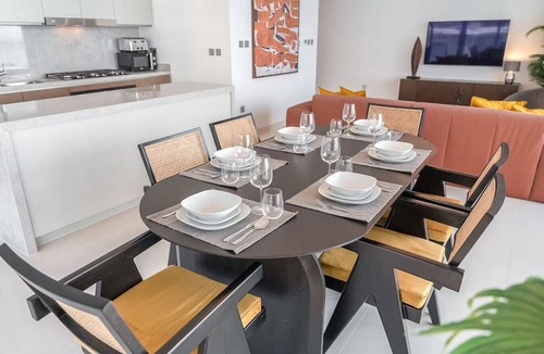 Dubai Marina Apartment | Palm View Paradise 3 bed apartment w private beach