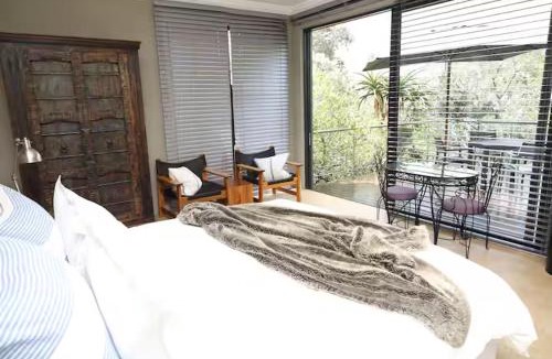 White River House | Palm View