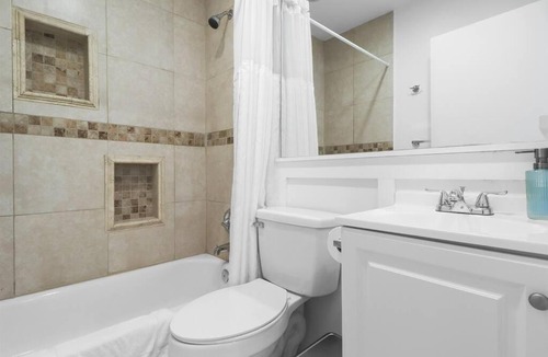 Southwest Apartment | Palm Wave Says - Quiet House in Best Area