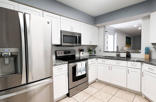 Bradenton House | Palmas de Lucia w/Hot Tub+5mi to Beach, Near IMG!