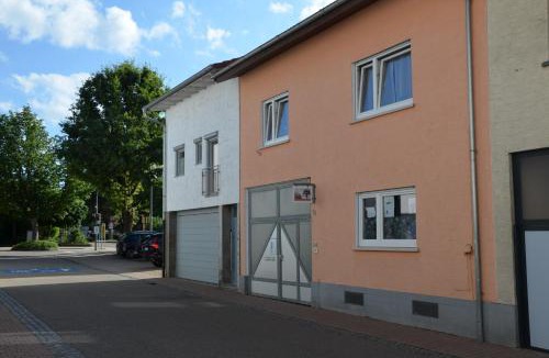 Bad Mingolsheim Apartment | PalmGarden