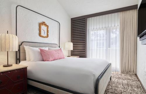 East Beach Hotel | Palmoro House