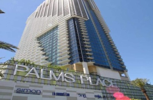 Las Vegas Hotel | Palms Place No Resort fees with Balcony