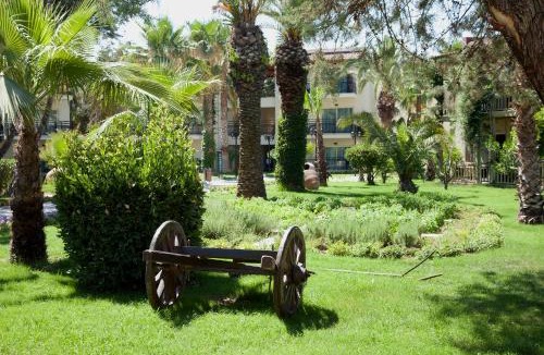 Side Resort | Paloma Oceana
