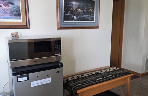 Morrisonville House | Palomino Spur Suite