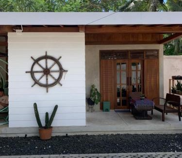 Batu Karas Hotel | Pam's Cabin Batukaras