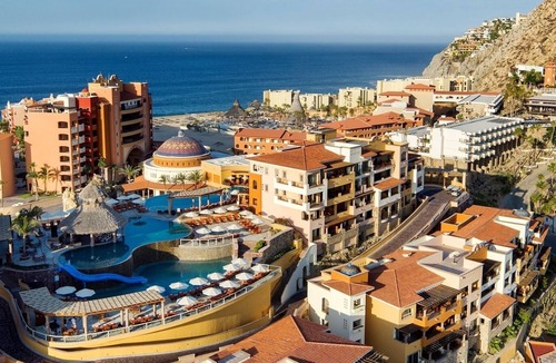 Marina Villa | Pamper yourself at a 3 bedroom Penthouse