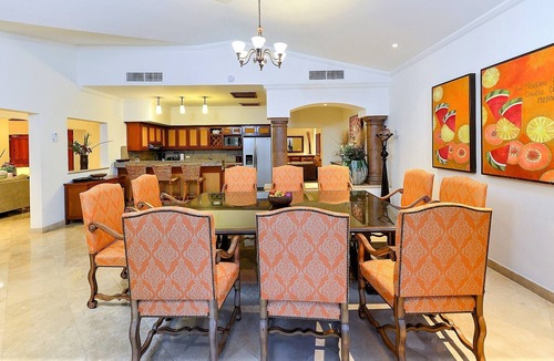 Marina Villa | Pamper yourself at a 3 bedroom Penthouse