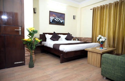 Pithoragarh Hotel | Panch Aarohan Hotel King